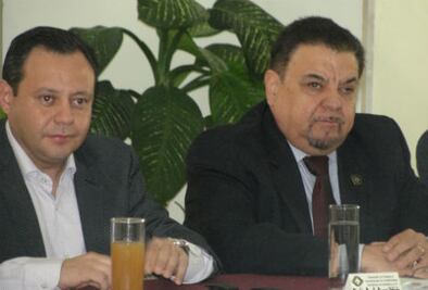 Incluirán a profesionistas en agenda legislativa