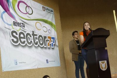 Ligan alumnos con laboral