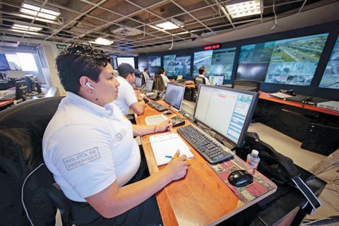 Debaten sobre edificio de SSPM