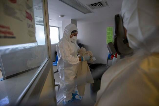 Tras 42 años de servicio, enfermera fallece por coronavirus