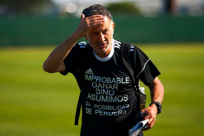 Eliminatoria salva a Osorio de dejar al Tri