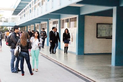 Recibirá UAQ a 6 mil alumnos 