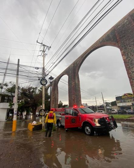 Avenidas se vuelven canales; este es el saldo de la lluvia en Querétaro 