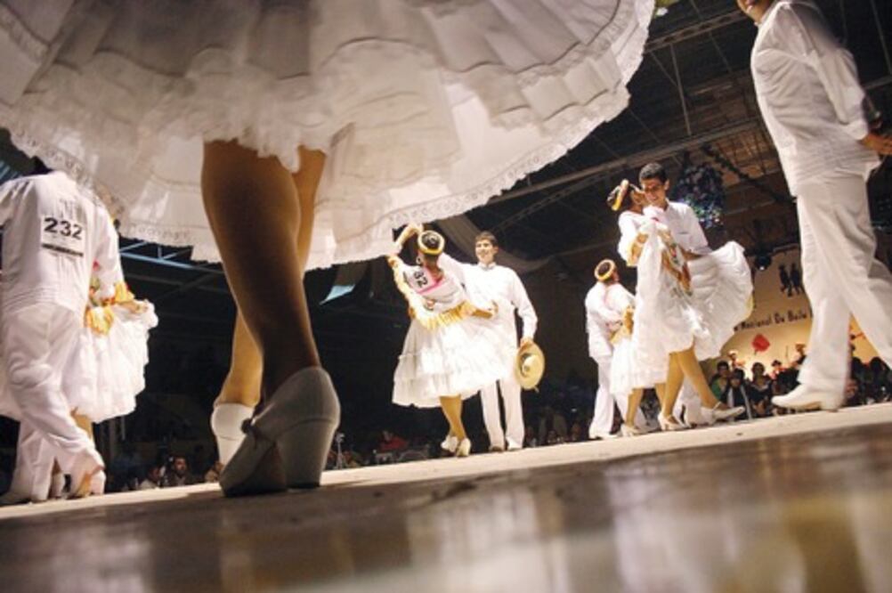 Alistan festival de huapango en Pinal 