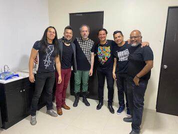 Alejandro Marcovich y Omnia rindieron tributo a Caifanes en Querétaro