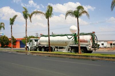 Alertan a población de pipas "piratas"