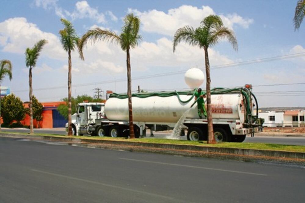 Alertan a población de pipas "piratas"