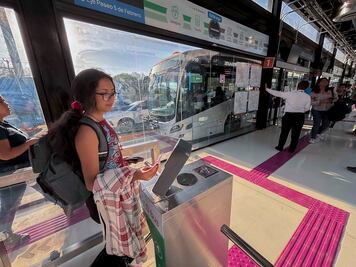 Falta un órgano que supervise el internet, señalan