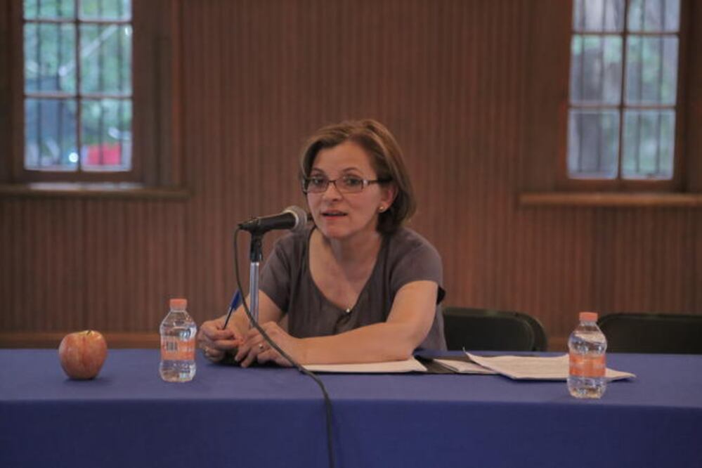 La historiadora habló sobre las modificaciones al artículo tercero constitucional . (GONZALO IBAÑEZ. EL UNIVERSAL)