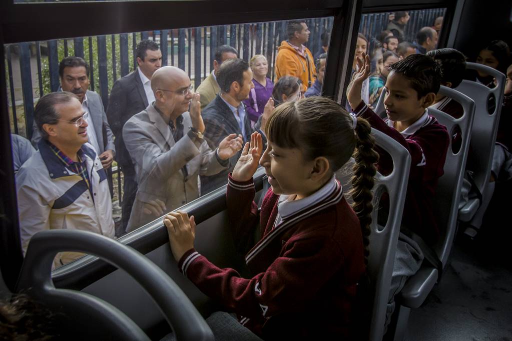 Gratuidad. Transportarán a estudiantes