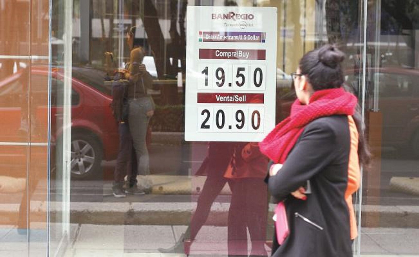 ¿Por qué el dólar está tan caro?