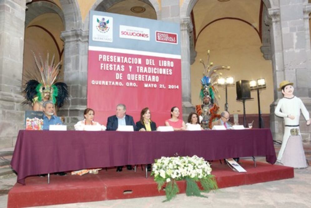 Presentan libro de fiestas queretanas