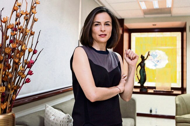 La presidenta de la Cofece, Alejandra Palacios, afirma que se actuará de manera legal ante los amparos por multas (ARCHIVO EL UNIVERSAL)