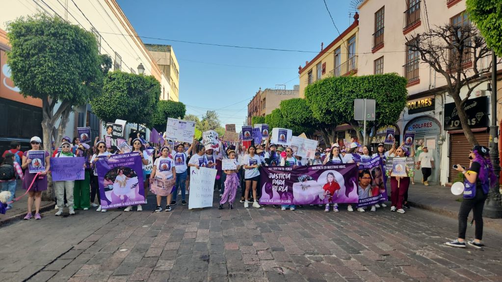 Marcha 8M en Querétaro; exigen justicia para Perla Citlali. Foto: Mitzi Olvera
