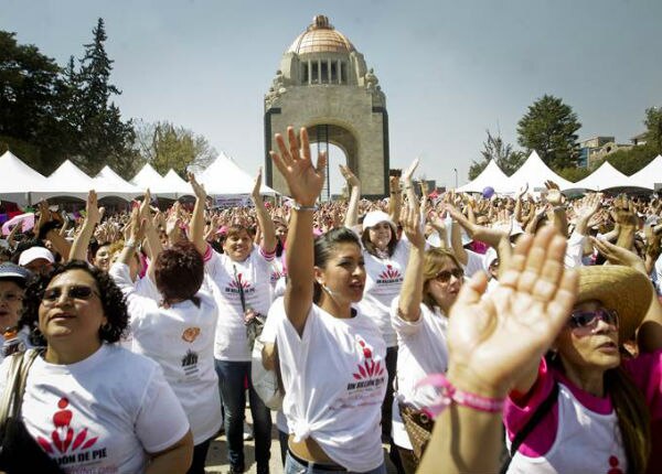 Bailan contra violencia a mujeres