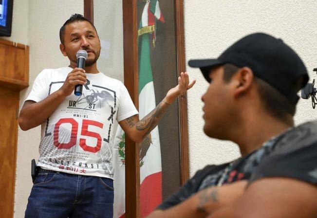 El Mijis ofrece luchar por los derechos de los “chavos banda”