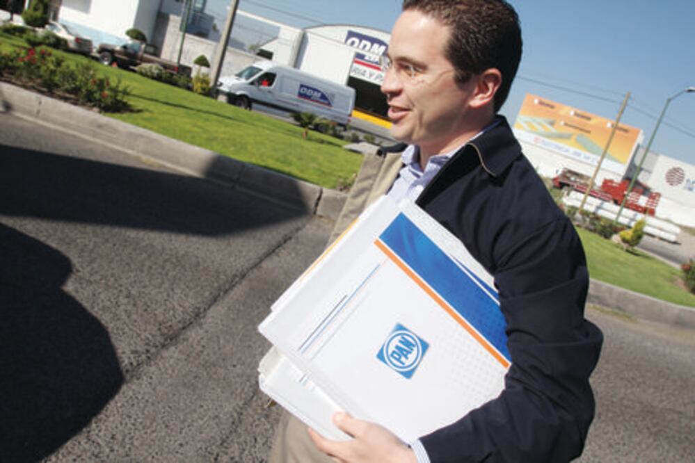 Expulsa PAN a 100 militantes 