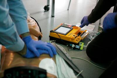 Capacitarán a ciudadanos para atender infartos