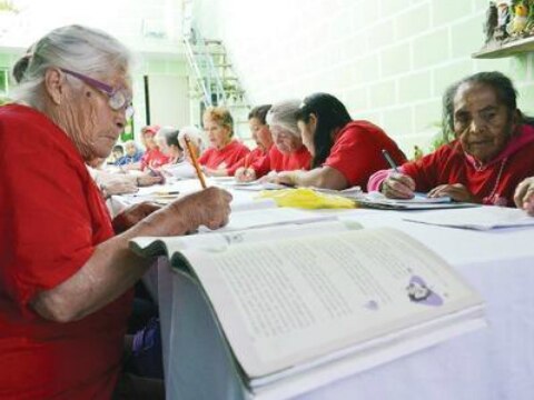 Personas en rezago educativo