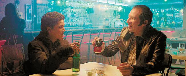 Benny se enfrasca en Cosas imposibles