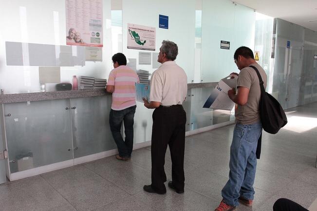 "IMSS e ISSSTE, sin desabasto de medicinas": Gilberto Herrera