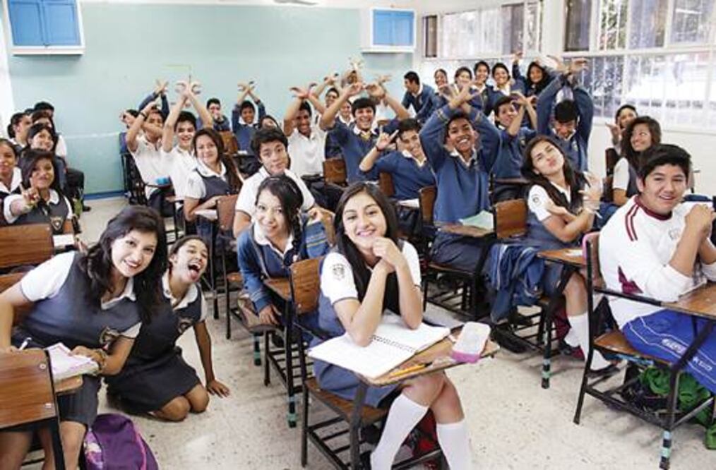 Festejarán 60 años de secundaria