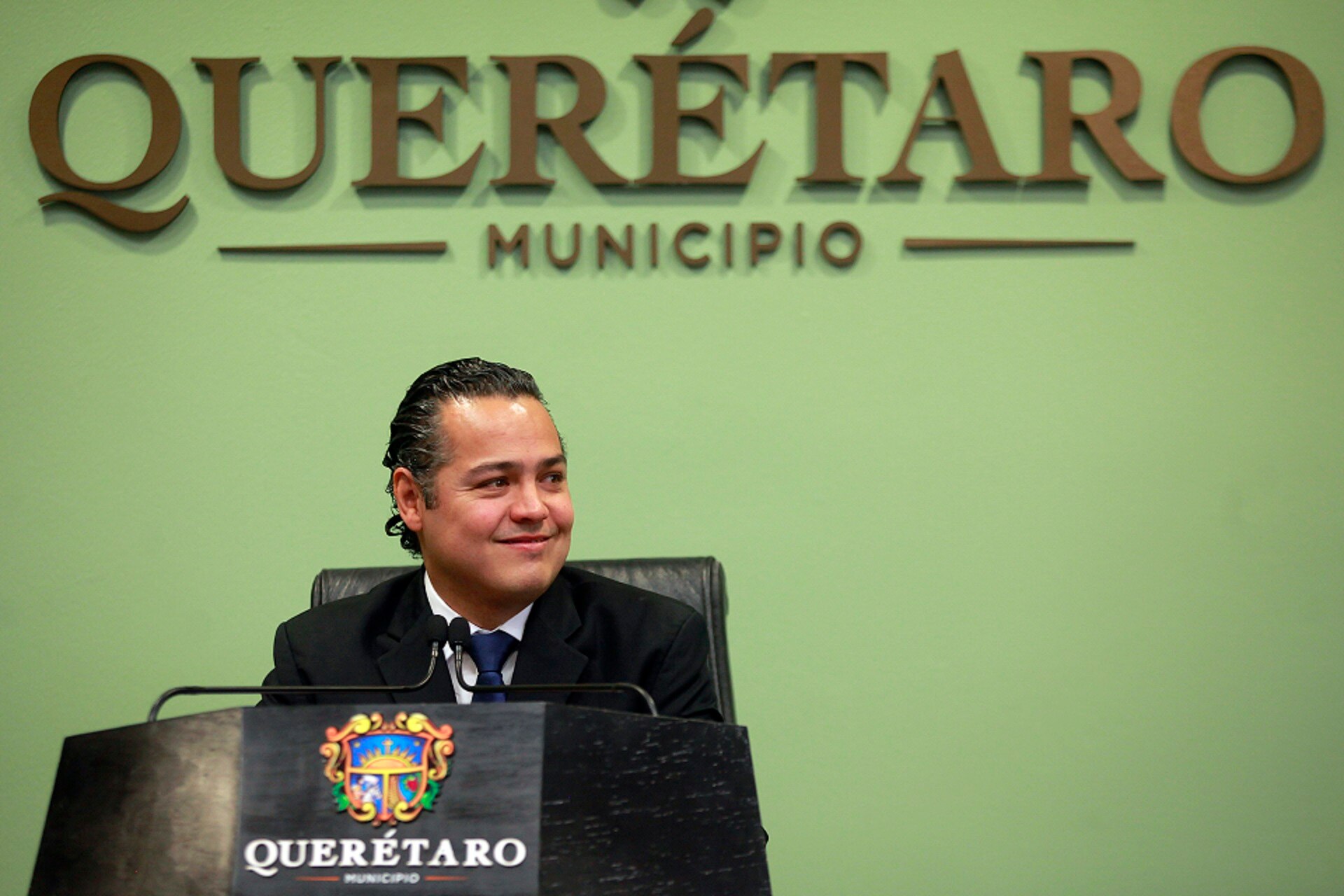 #Avance Enrique Correa tomó protesta como alcalde interino de la capital queretana