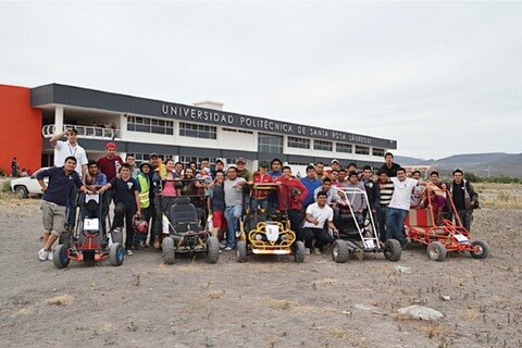 Presentan estudiantes proyectos automotrices