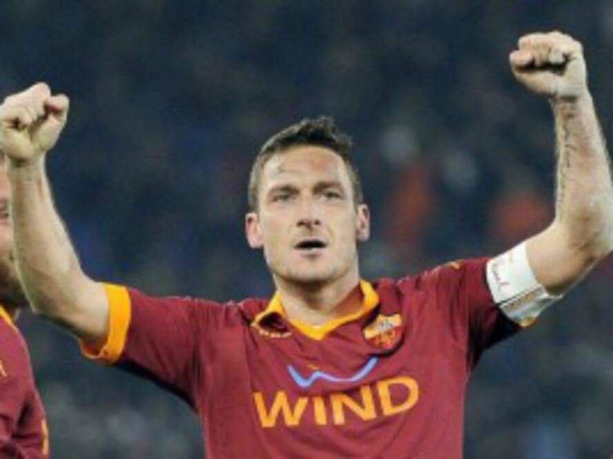 Francesco Totti renueva con el Roma