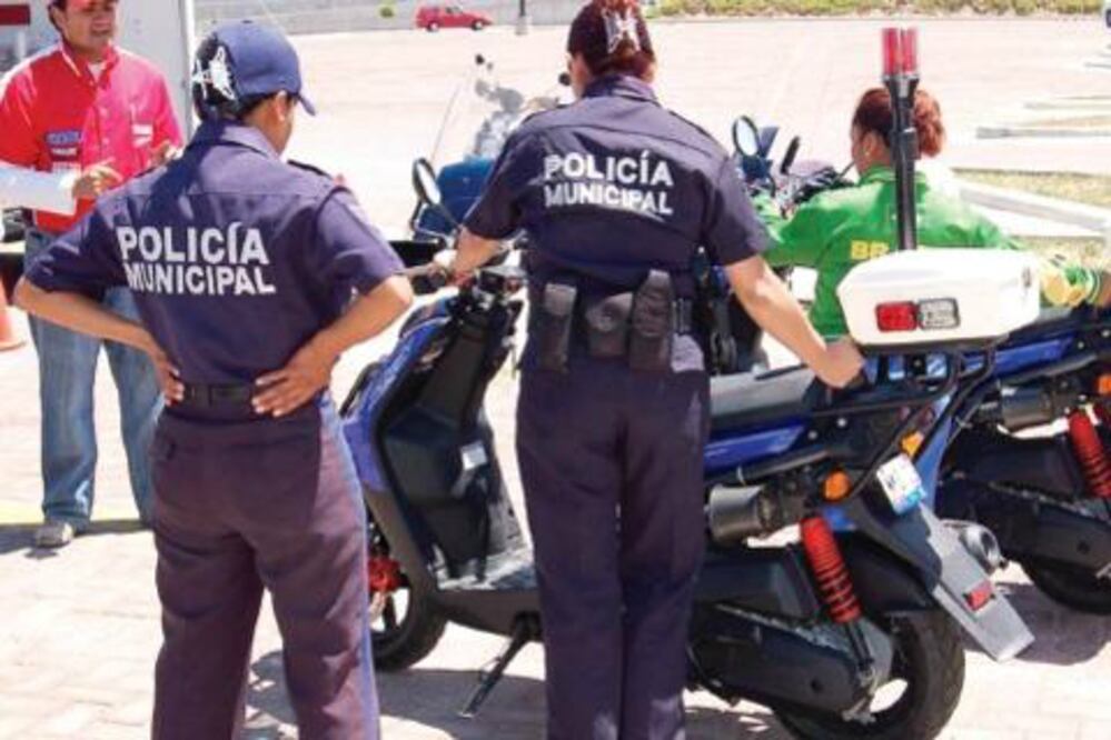Apoya Landa a familia de policía baleado
