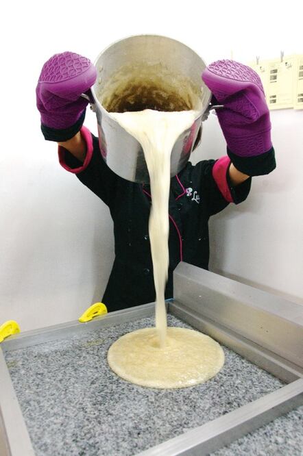 Elaboran  caramelo a la argentina