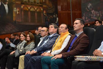 La UAQ difunde diversidad política estatal con encuentro