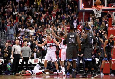 Washington remonta y le roba la victoria a Orlando