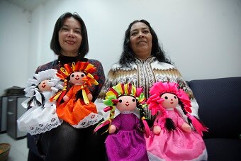 Muñeca otomí promueve la paz