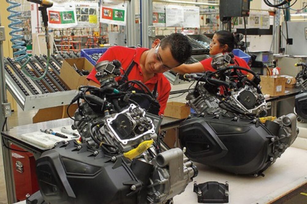 Invierte 50 mil pesos CMIC en capacitación 