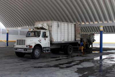 Retiran 77 toneladas de escombros de mercado