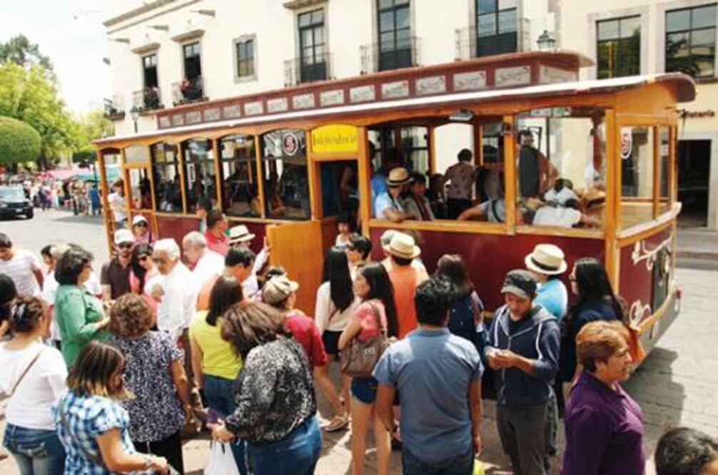 Sube demanda de servicio en tranvía