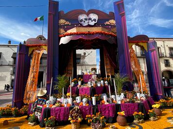 Altares, antojitos y alfeñiques para celebrar el Día de Muertos en Querétaro 