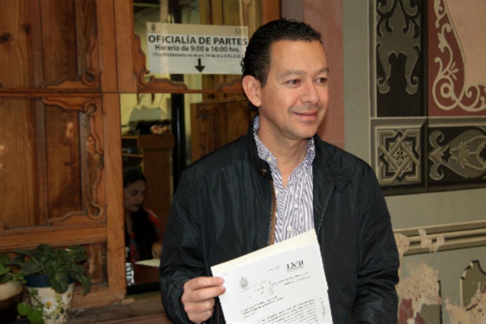 Valoran aspirantes a Medalla Mandela