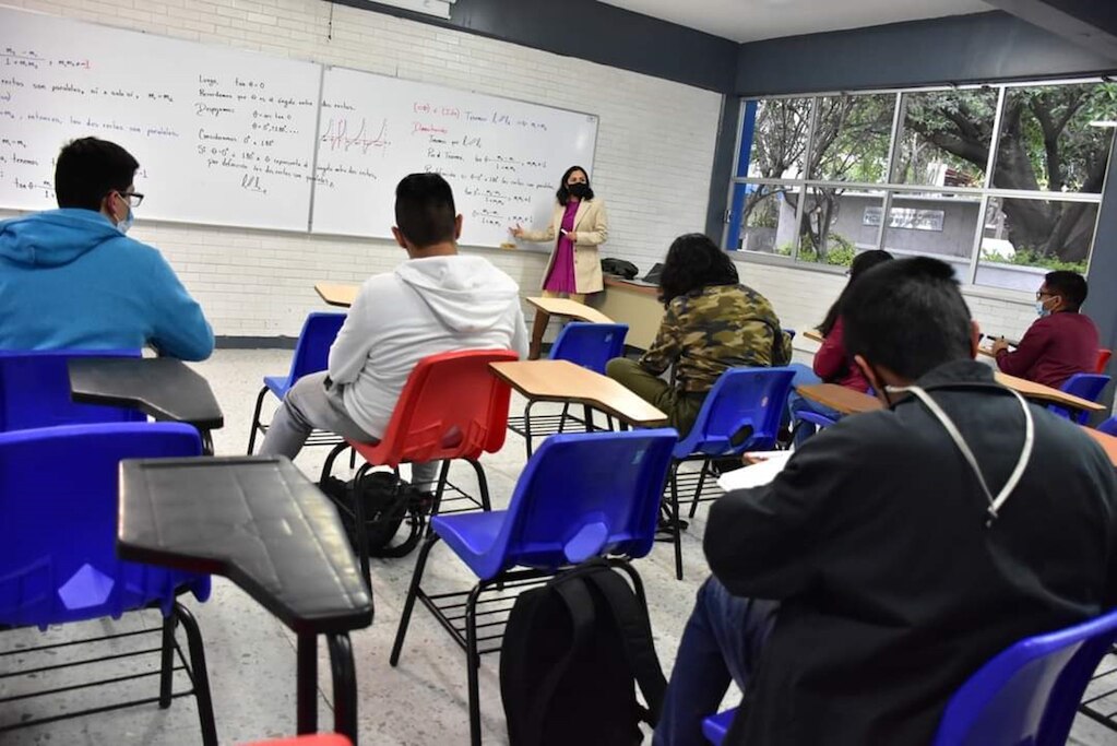 Tras un mes de paro, la UAQ reanuda sus actividades