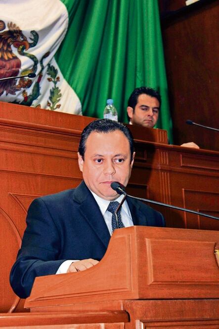 Aprueban leyes de ingresos