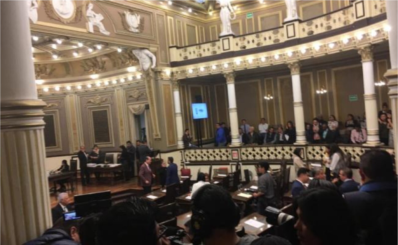 Priísta, único candidato para ser votado como gobernador interino en Puebla