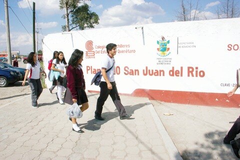 Abandonan el Cobaq 35% de estudiantes