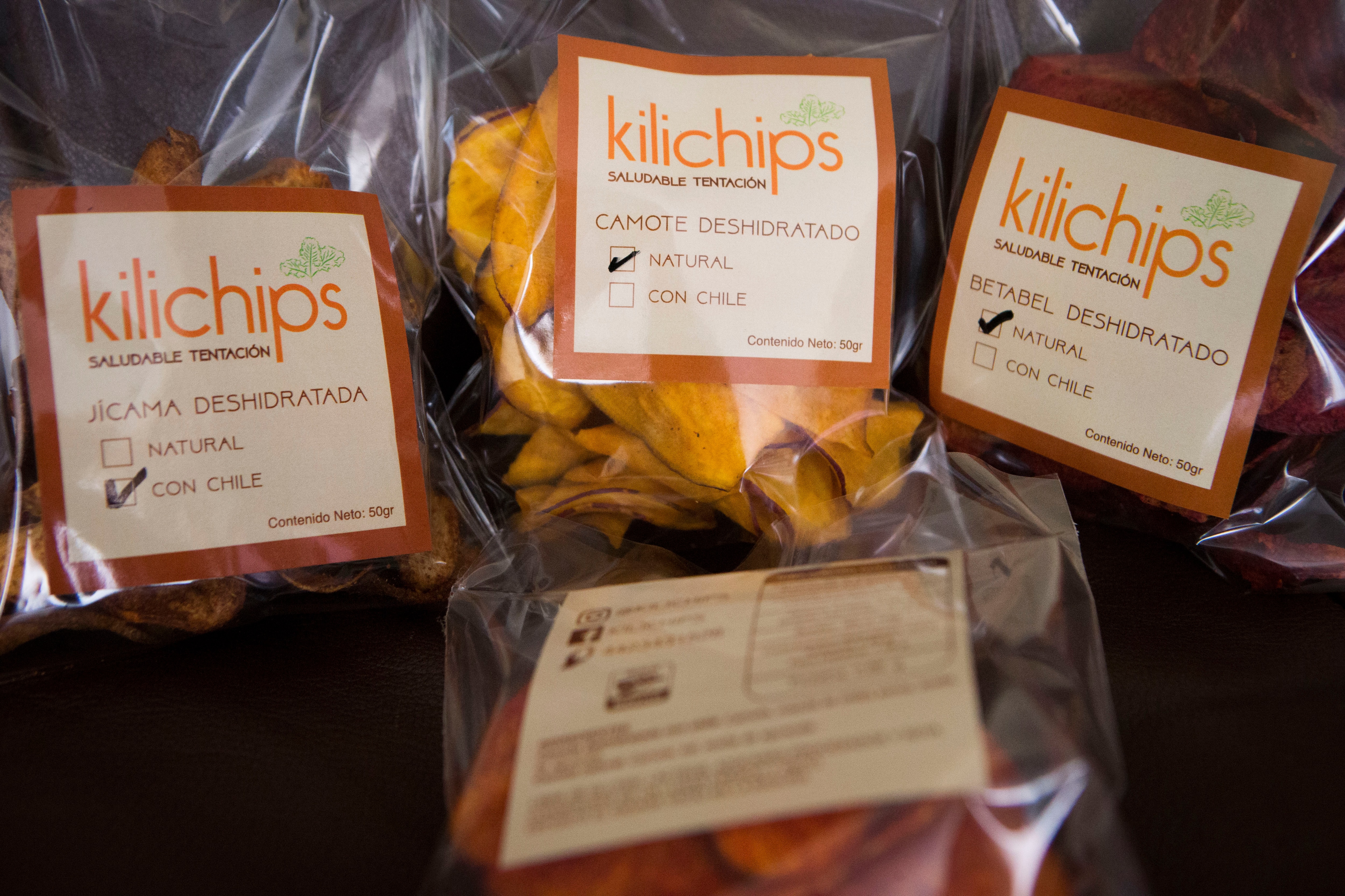 El emprendedor envía las verduras a una empresa de la Ciudad de México para deshidratarlas; por ello, planea comprar una máquina que realice este proceso para que el producto sea elaborado totalmente en el estado. Foto: DEMIAN CHÁVEZ