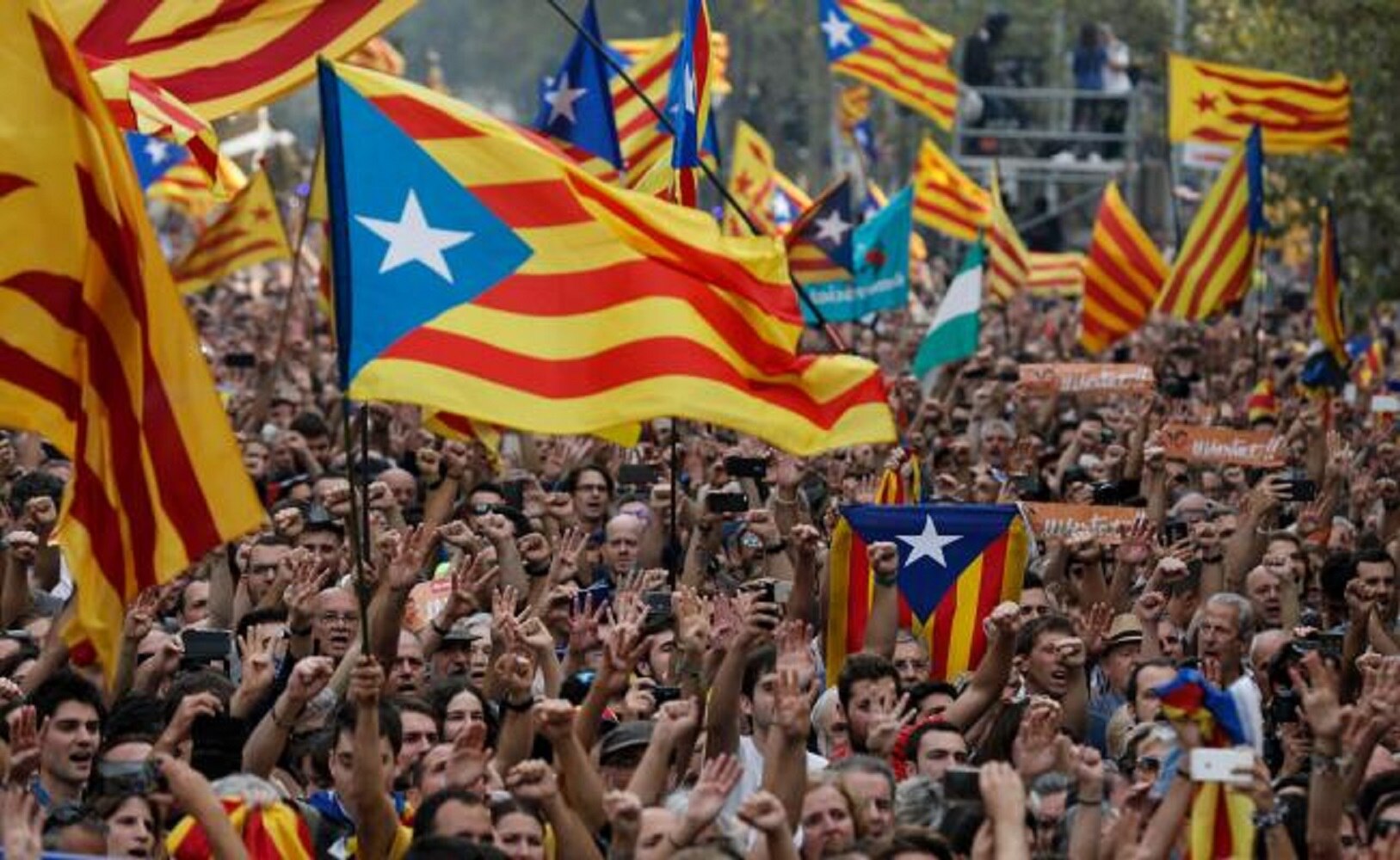 ¿De dónde viene la crisis en Cataluña y qué podría pasar ahora?