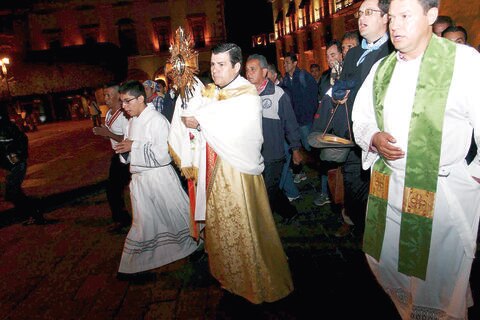 Queretanos mañana parten hacia La Villa