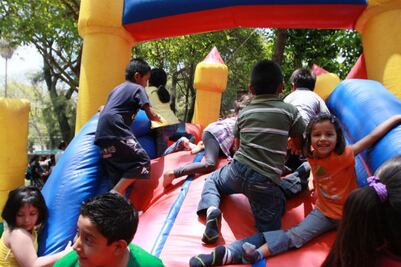 Celebran a los niños en la Alameda