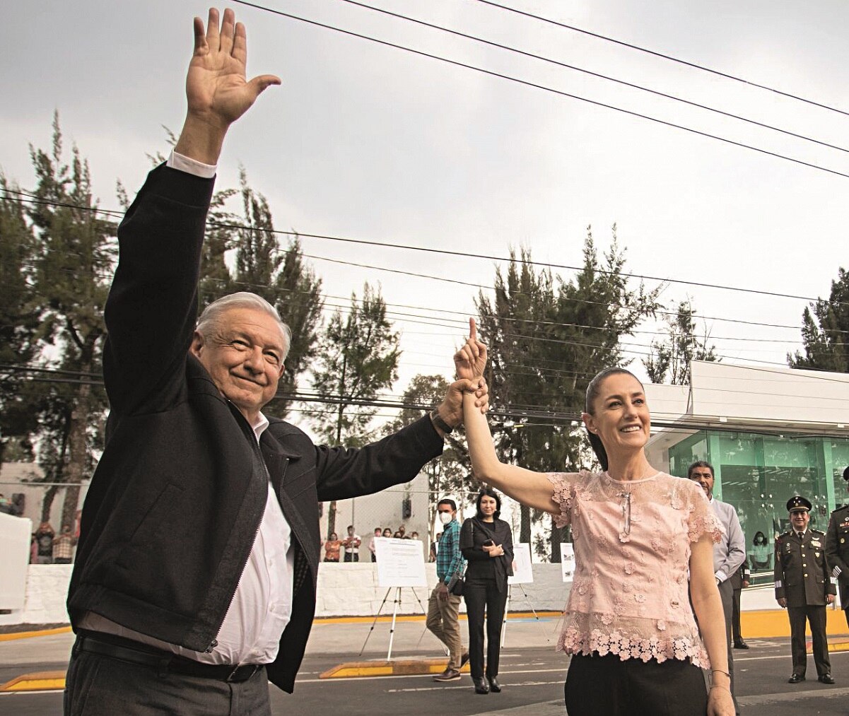 Opinión. De corcholatas, taparroscas y lecturas desviadas