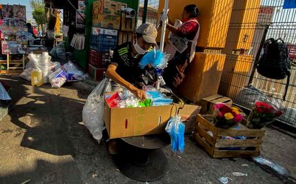 Retiran a 16 comerciantes de la Central de Abasto por no contar con permisos de operación