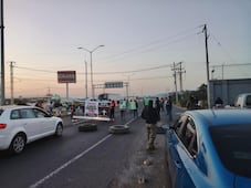 Cierran libramiento Surponiente en Tlacote el Bajo; exigen puente peatonal y seguridad